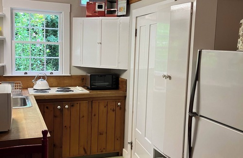 Tisbury Cottage | Vineyard Haven Guest Cottage