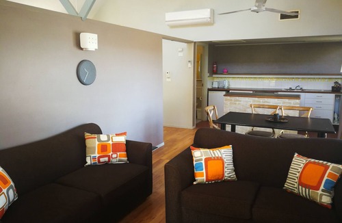 Lovedale House | Vineyard Hill