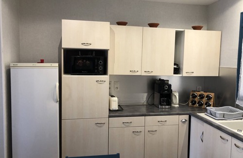 Bourg-sur-Gironde House | Vineyard house, on the estuary shore