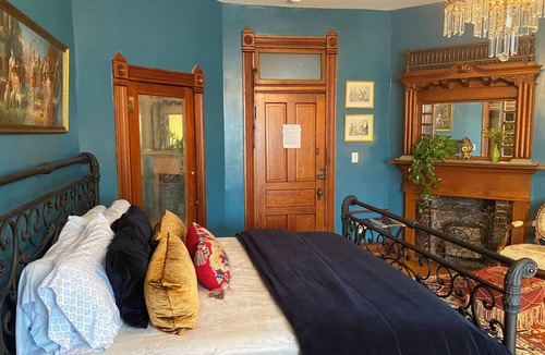 St. Joseph House | Vineyard Mansion & Carriage House Bed & Breakfast