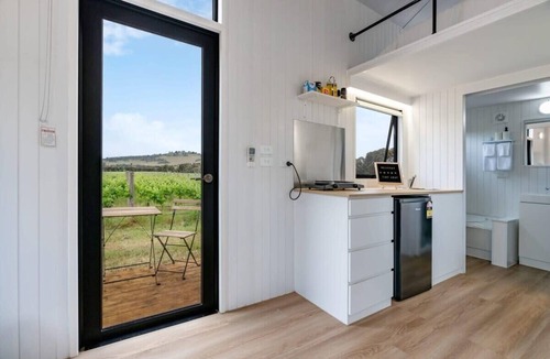 Toolleen House | Vineyard Retreat by Tiny Away