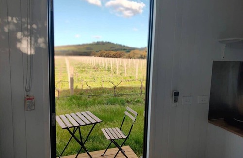 Toolleen House | Vineyard Retreat by Tiny Away