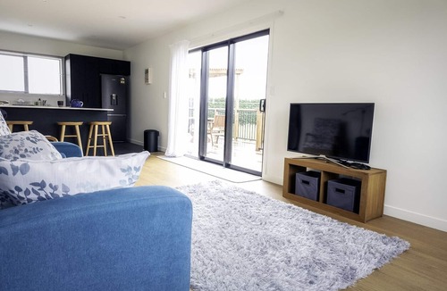 Dyerville House | Vineyard retreat