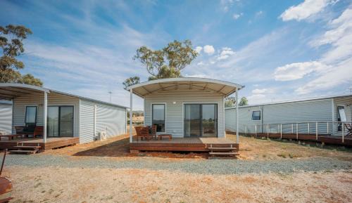 Cornella Apartment | Vineyard Views at Shiraz Republic