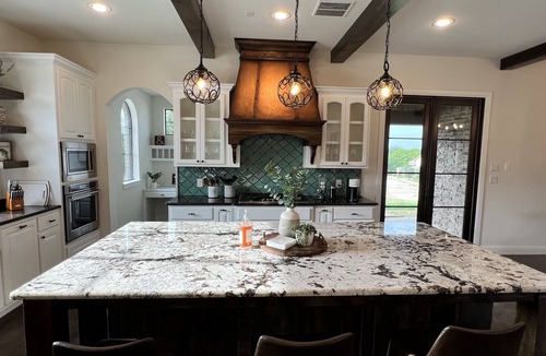 Springtown House | Vineyard Villa