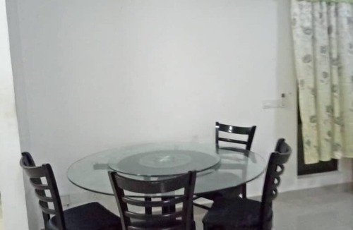 Taman Seri Gombak House | Vinly Suite One