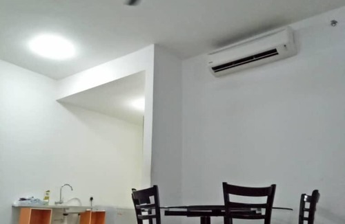 Taman Seri Gombak House | Vinly Suite One