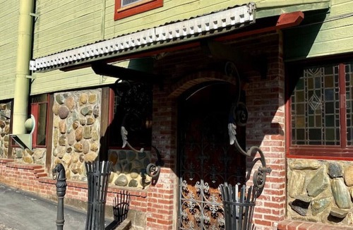 Sutter Creek Apartment | Vintage 1857~Stone & Beam Cellar