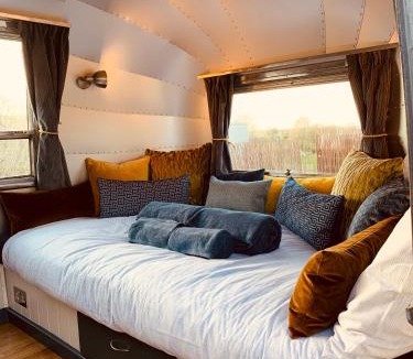Thorpe Apartment | Vintage 1962 airstream