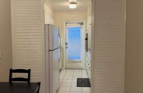 South Eola Condo | Vintage 2 Bedroom Condo Lake Eola View