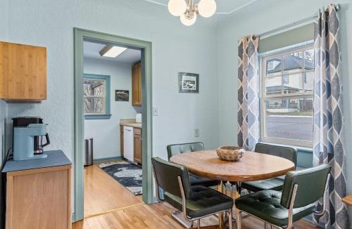 North Park House | Vintage 3BR Near Airport & Downtown