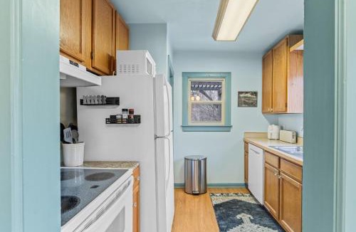 North Park House | Vintage 3BR Near Airport & Downtown
