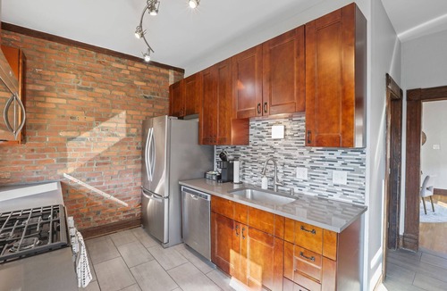 Short North House | Vintage Bricks in Short North | Two Parking Spots