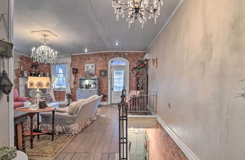 Calvert Apartment | Vintage Calvert Apartment w/ Large Balcony!