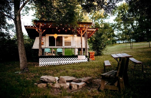 St. Clair House | Vintage Camper Rental Ideal for Glamping in Missouri, MO