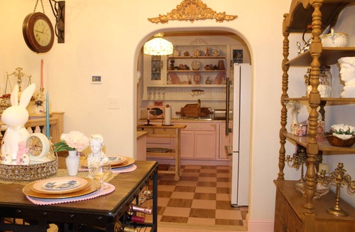 Fort Worth House | Vintage Casa Rosada Stockyards