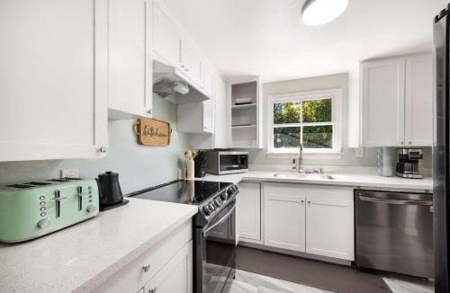 Seattle House | Vintage Charm 3BR Home w Yard Pets Welcome