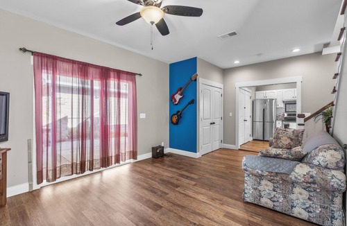 North Chattanooga House | Vintage Charm, Modern Living, 5 minutes to downtown Chattanooga