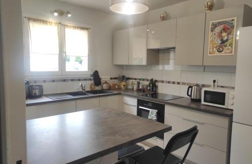 Acheres House | Vintage Crossroads Inn