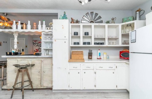 Rio Linda House | Vintage Eclectic Home Near Sacramento Airport