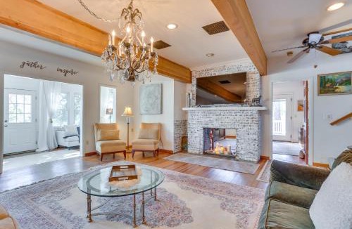 Larkspur House | Vintage Farmhouse with Hot Tub in Larkspur
