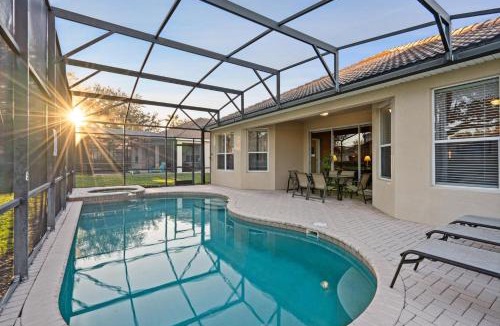 Bay Lake House | Vintage Five
