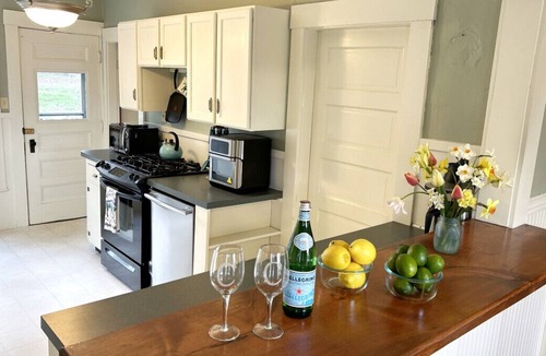 Sunapee House | Vintage Harbor House