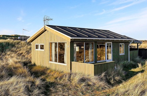 Hvorup Klit House | VIntage Holiday Home in Løkken with Terrace