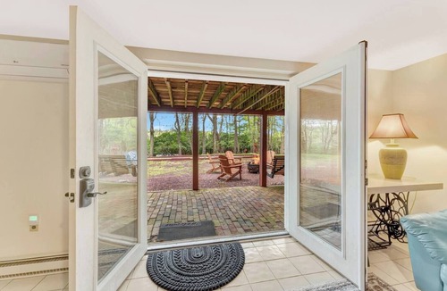 Long Pond House | Vintage Keys Lakefront Cabin with Dock, Firepit & Indoor Pool