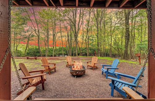 Long Pond House | Vintage Keys Lakefront Cabin with Dock, Firepit & Indoor Pool