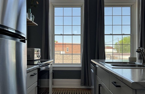 Vinton Apartment | Vintage Remodeled Apartment in Historic Downtown Vinton