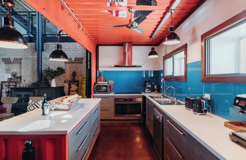 Hinton House | Vintage Steel Accommodation