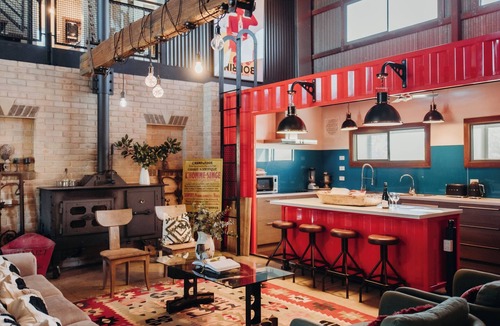 Hinton House | Vintage Steel Accommodation