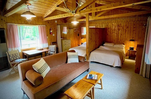 Salida Cabin | Vintage TATA River Cabin: Shavano Cabin