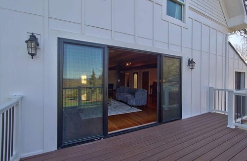 Carlton House | Vintage Terrace Spacious Historic Getaway Hot Tub