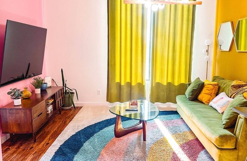 North Nashville Apartment | Vintage Vibes: Minutes From The Broadway Buzz