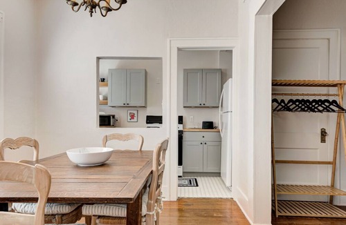 Central Oklahoma City Villa | Vintage Villa| Centrally located | Historic OKC