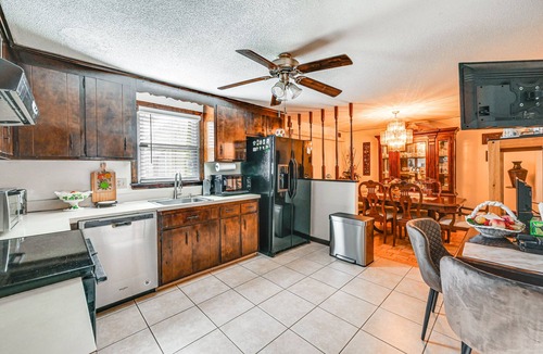 Windsor House | Vintage Windsor Home: Private Yard & Covered Deck