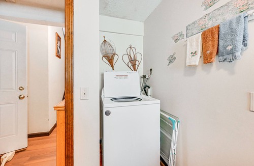 Windsor House | Vintage Windsor Home: Private Yard & Covered Deck