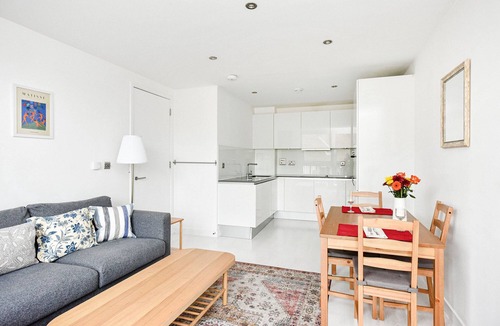 Elephant and Castle Apartment | Vintry Court Pro-Managed