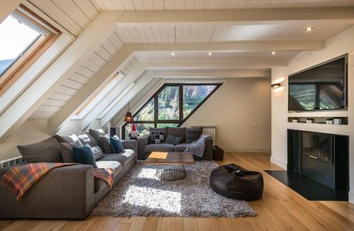 Baqueira Apartment | Vinyeta by Totiaran