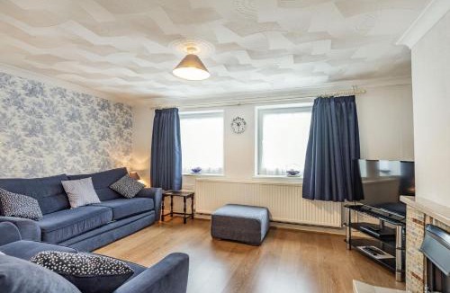 Feltwell House | Violet Cottage