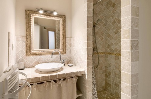 Saint-Martin-de-Re Apartment | VIOLETTE (4, cours Gambetta, St Martin de Ré)