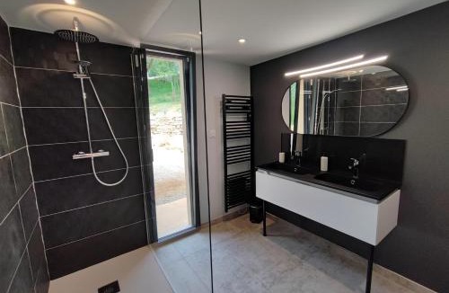 Cazillac House | VIP REFUGE