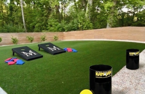 Enderly Park House | VIP Villa ~ Near Uptown ~ FirePit ~ Games ~ Turf