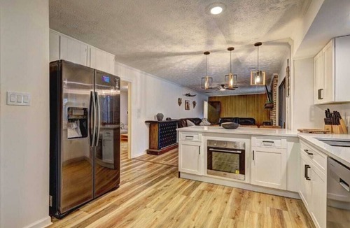Stone Mountain House | VIP World Cup Getaway Stylish Home for Soccer Fans