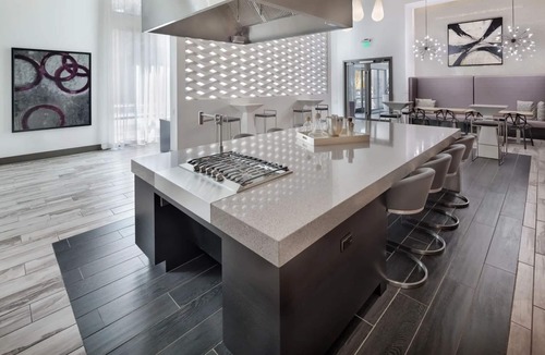 Central Business District Apartment | Virelli Apartments Upscale King Suite in the Heart of Orlando w Pool