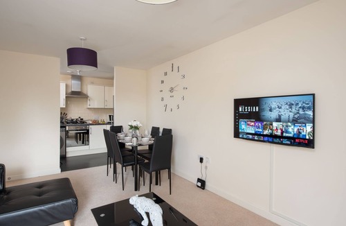 Fenny Stratford Apartment | Virexxa Bletchley - Executive Suite - 2Bed Flat with Free Parking