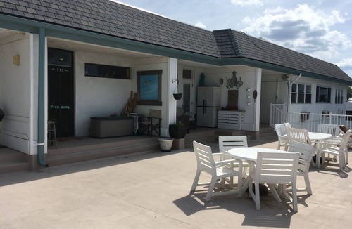 Northeast Virginia Beach Apartment | Virginia Beach Oceanfront Studio, Boardwalk, Beach, Pool