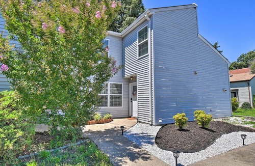 Northeast Virginia Beach House | Virginia Beach Townhouse - 2 Mi to Boardwalk!